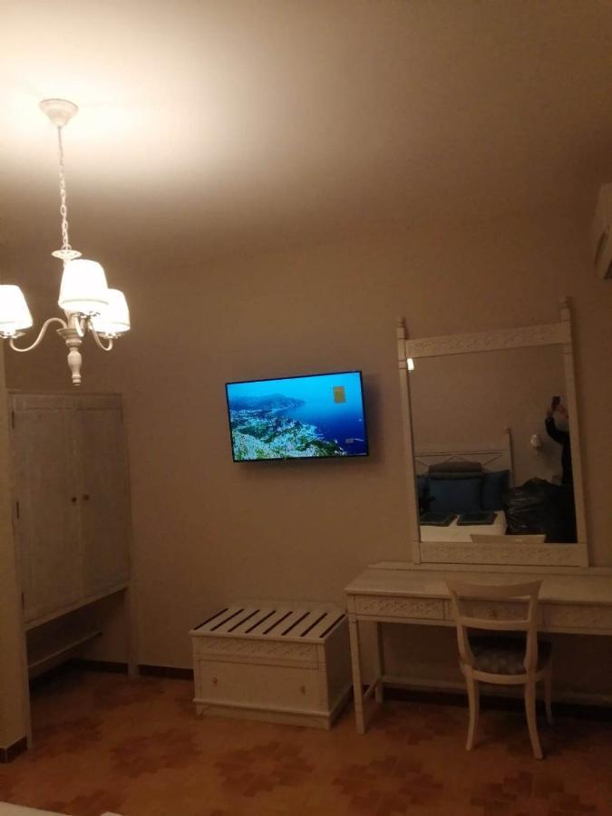 Dionisia Apartments 8 Kefalos  Екстер'єр фото